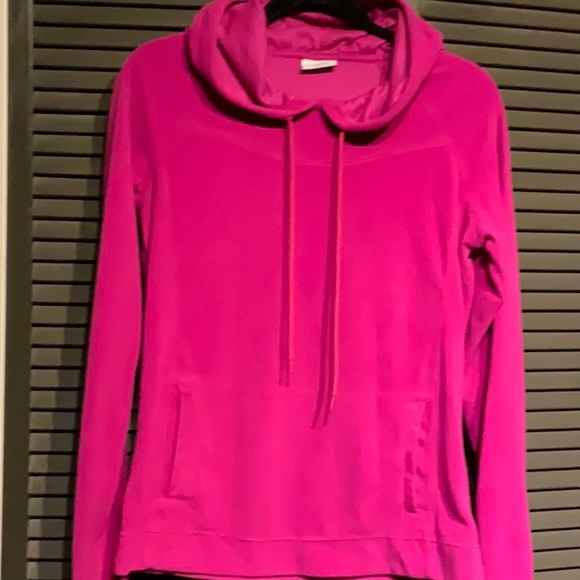 Two pink fleece sweaters. Columbia, champion - Picture 2 of 7